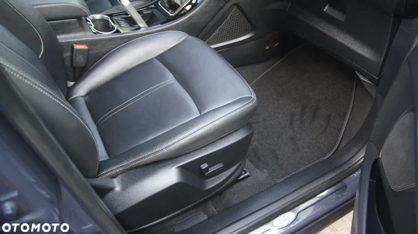 Ford S-Max 1.6 T Titanium - obrazek 24