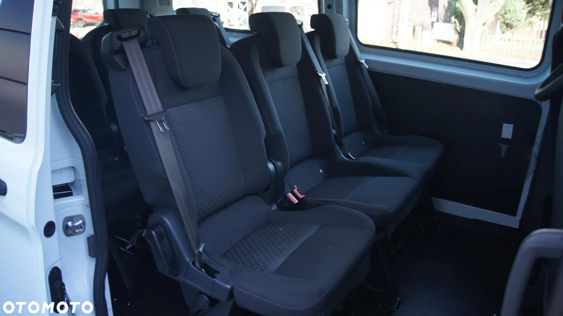 Ford Transit Custom Kombi 340 L2H2 Trend - obrazek 12