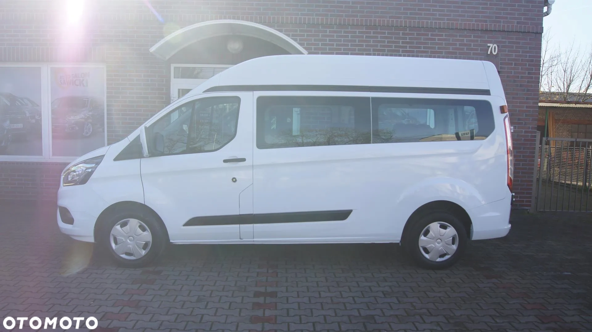 Ford Transit Custom Kombi 340 L2H2 Trend - obrazek 18