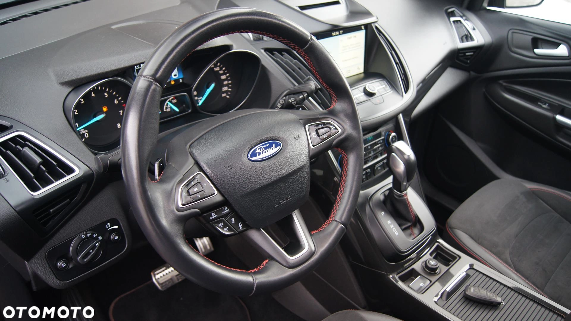 Ford Kuga 1.5 EcoBoost AWD ST-Line ASS - 2018 - obrazek 7