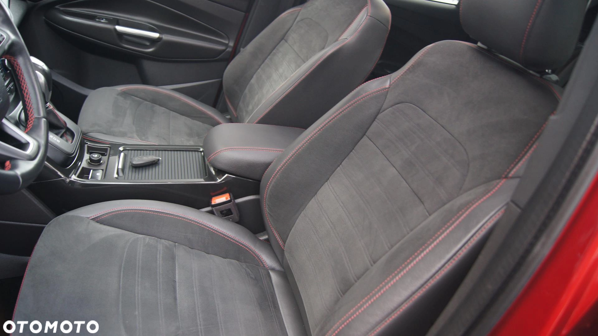 Ford Kuga 1.5 EcoBoost AWD ST-Line ASS - 2018 - obrazek 9