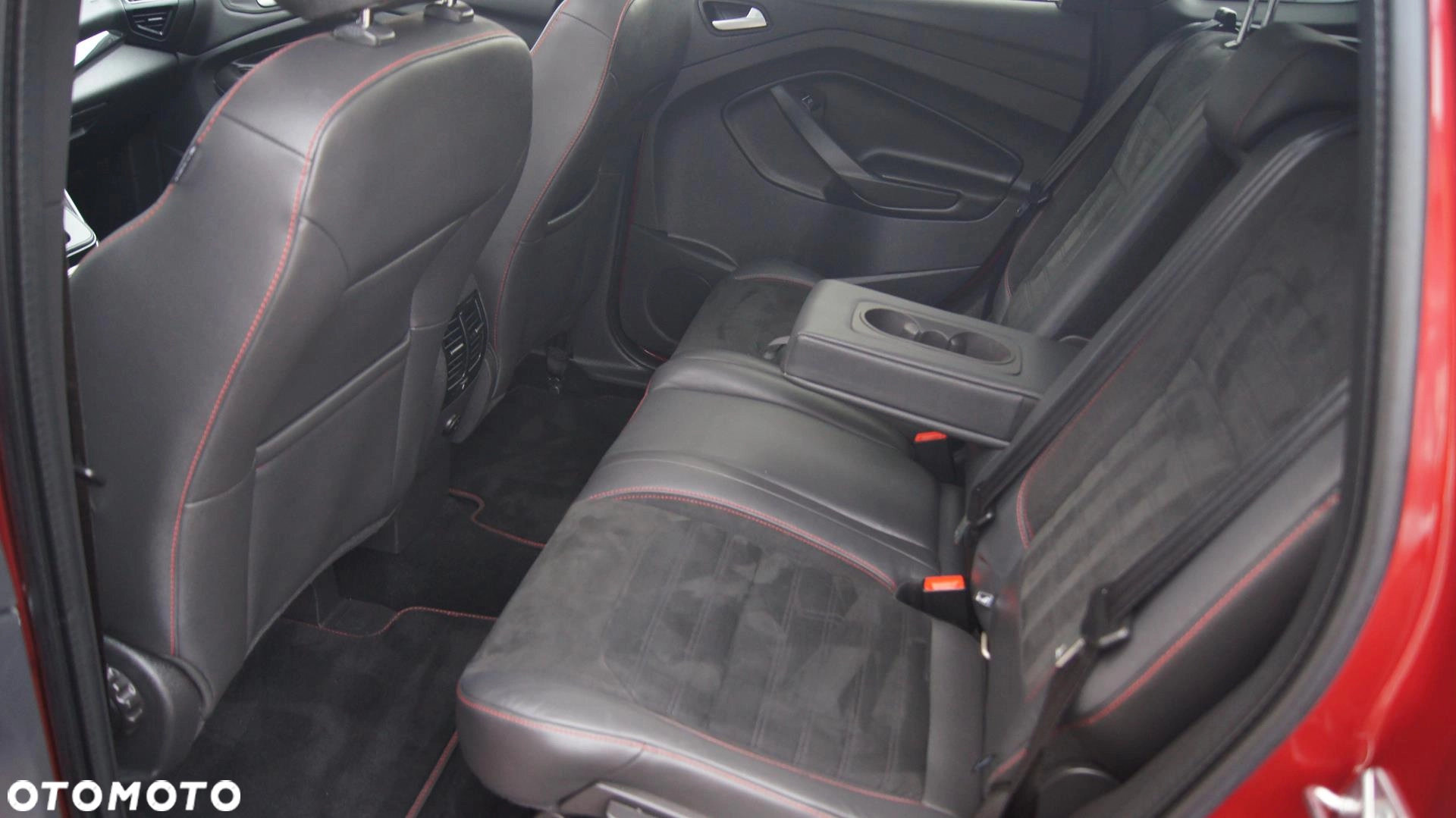 Ford Kuga 1.5 EcoBoost AWD ST-Line ASS - 2018 - obrazek 10