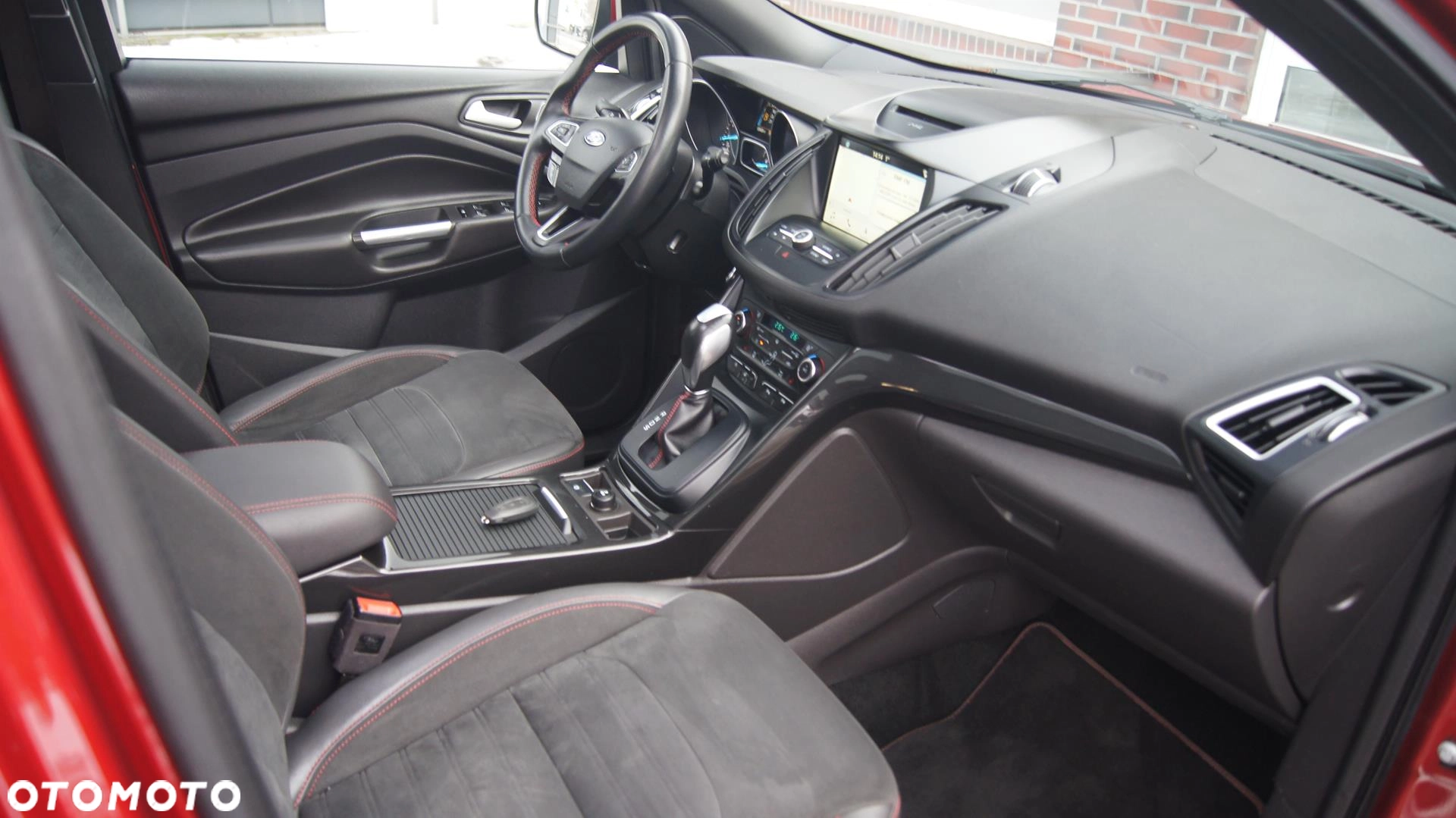 Ford Kuga 1.5 EcoBoost AWD ST-Line ASS - 2018 - obrazek 11