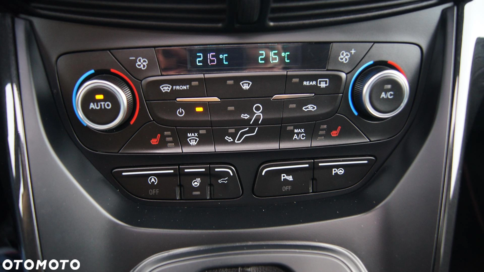 Ford Kuga 1.5 EcoBoost AWD ST-Line ASS - 2018 - obrazek 18