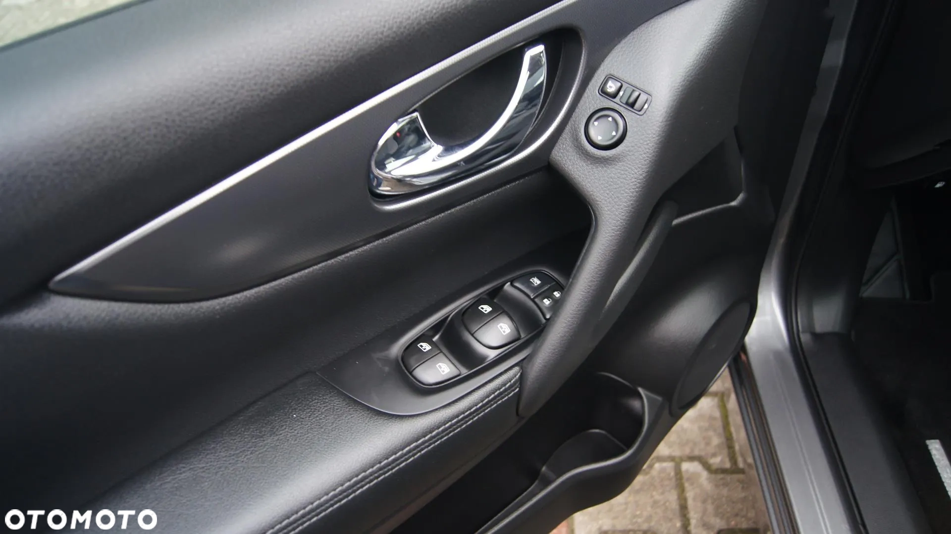 Nissan Qashqai 1.3 DIG-T Tekna DCT - obrazek 13