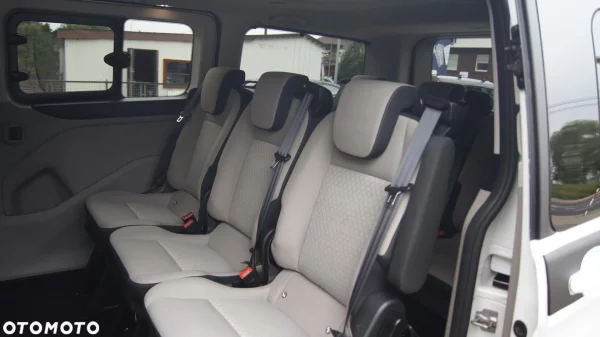 Ford Tourneo Custom 2.0 EcoBlue L1 Sport SelectShift - obrazek 2