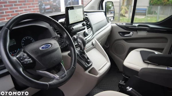 Ford Tourneo Custom 2.0 EcoBlue L1 Sport SelectShift - obrazek 4