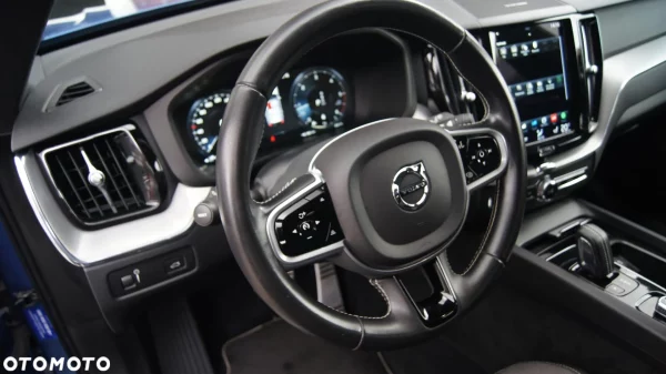 Volvo XC 60 D4 AWD R-Design - obrazek 27