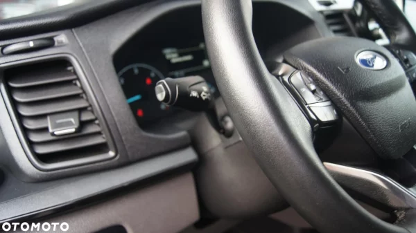 Ford Tourneo Custom 2.0 EcoBlue L1 Titanium SelectShift - 2020 - obrazek 9