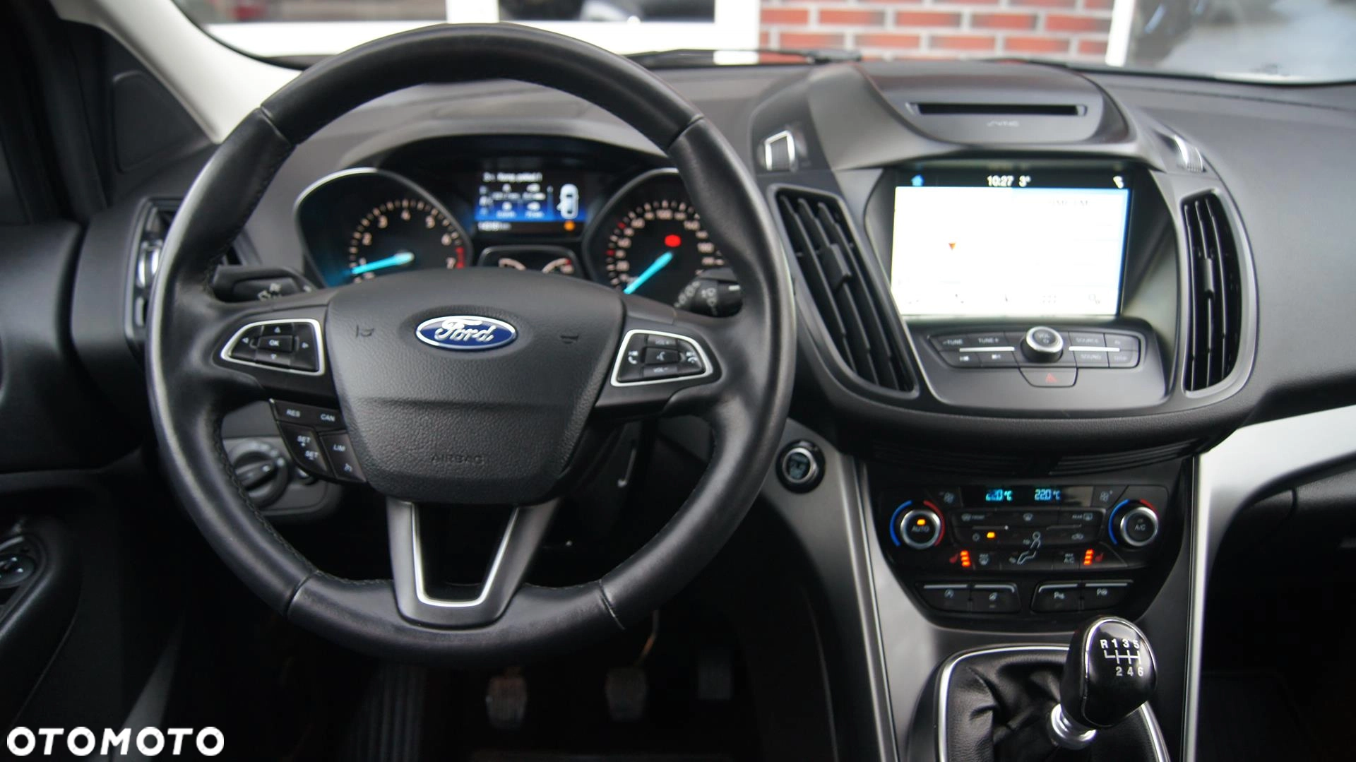 Ford Kuga 1.5 EcoBoost FWD Titanium ASS MMT6 - obrazek 8