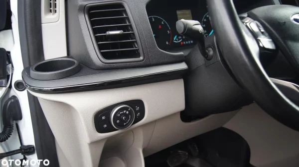 Ford Tourneo Custom 2.0 EcoBlue L1 Sport SelectShift - obrazek 10