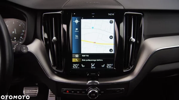 Volvo XC 60 D4 AWD R-Design - obrazek 6