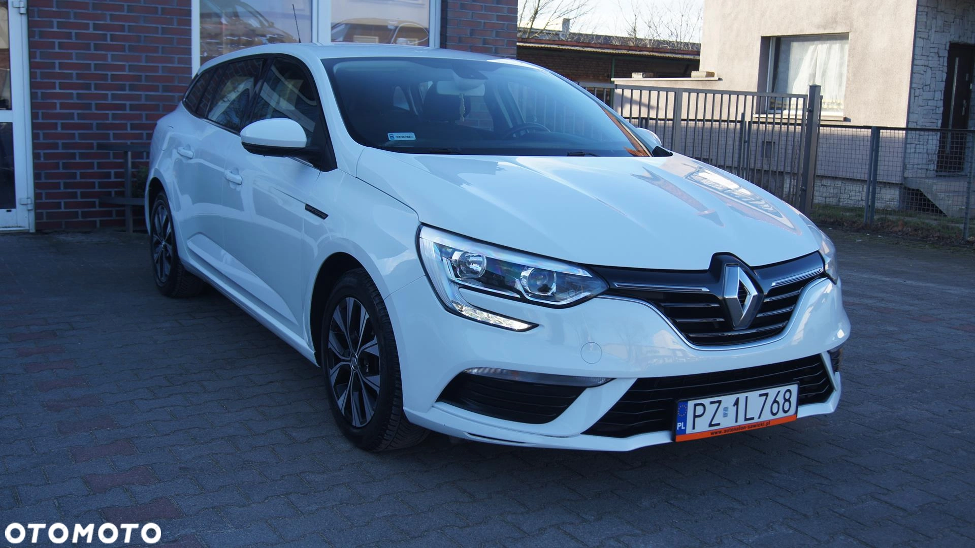 Renault Megane 1.2 Energy TCe Limited - obrazek 11