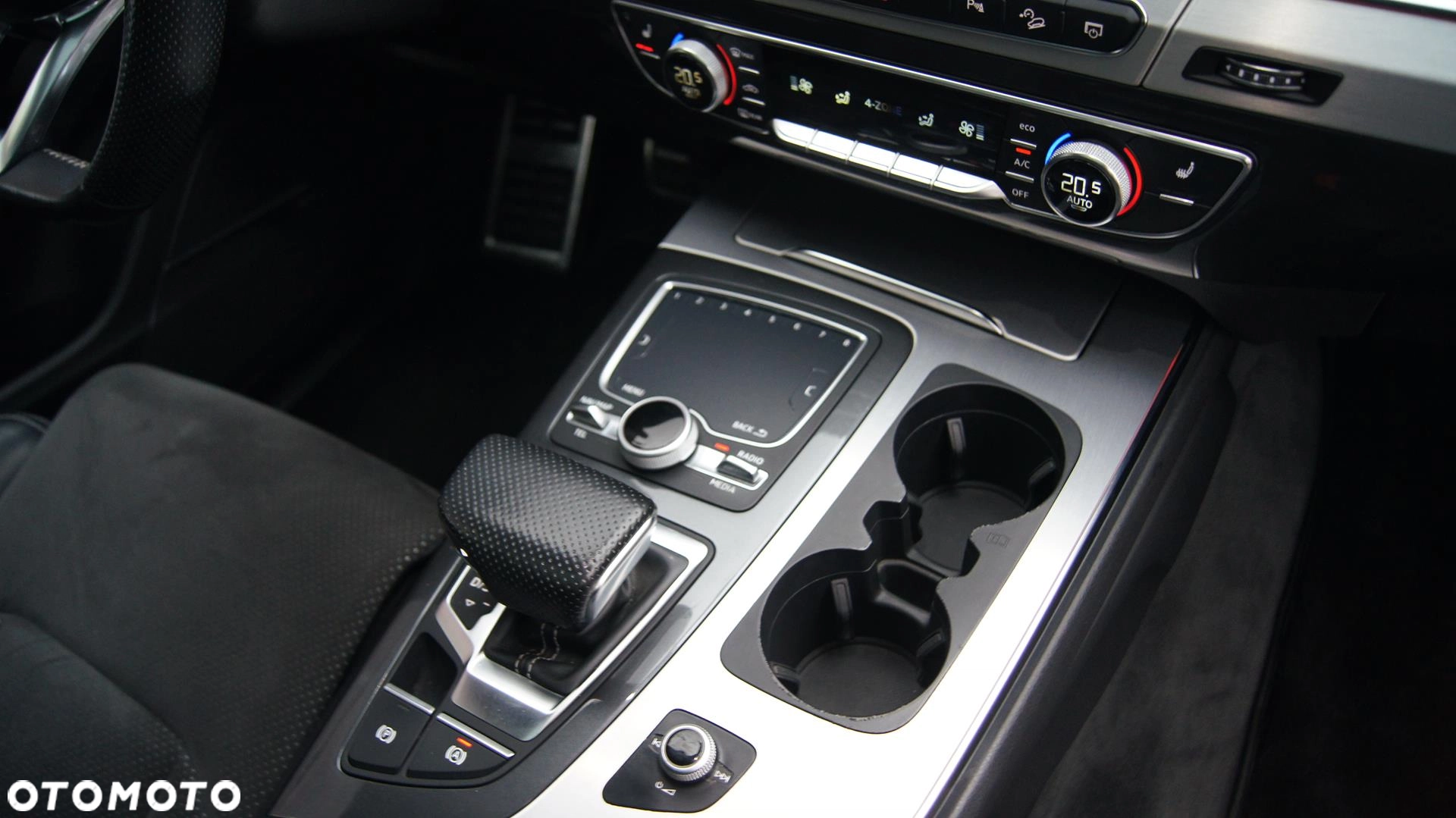 Audi Q7 3.0 TDI Quattro Tiptronic - obrazek 6