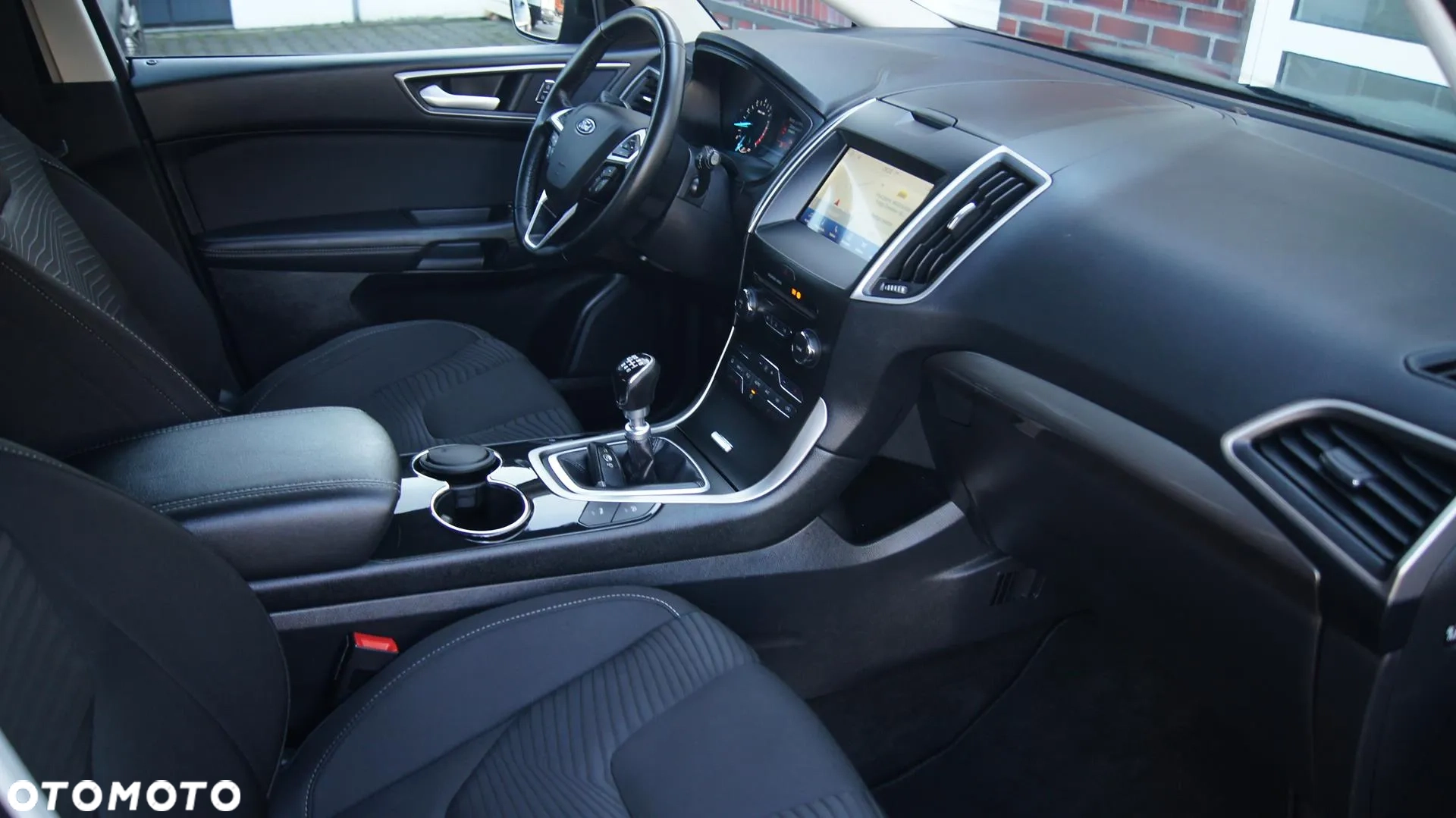 Ford S-Max 1.5 EcoBoost Titanium 2019 rok - obrazek 5