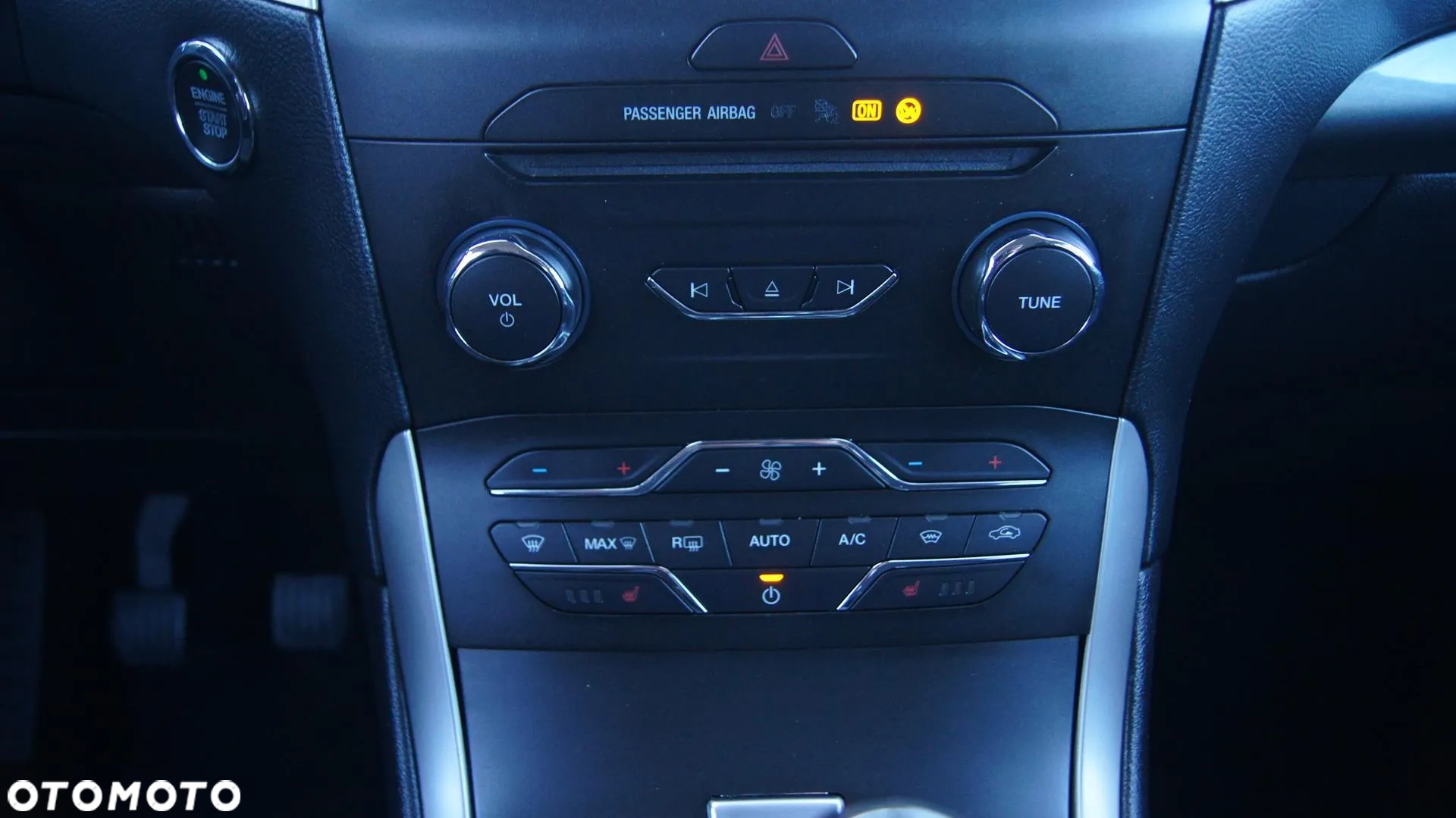 Ford S-Max 1.5 EcoBoost Titanium 2019 rok - obrazek 9