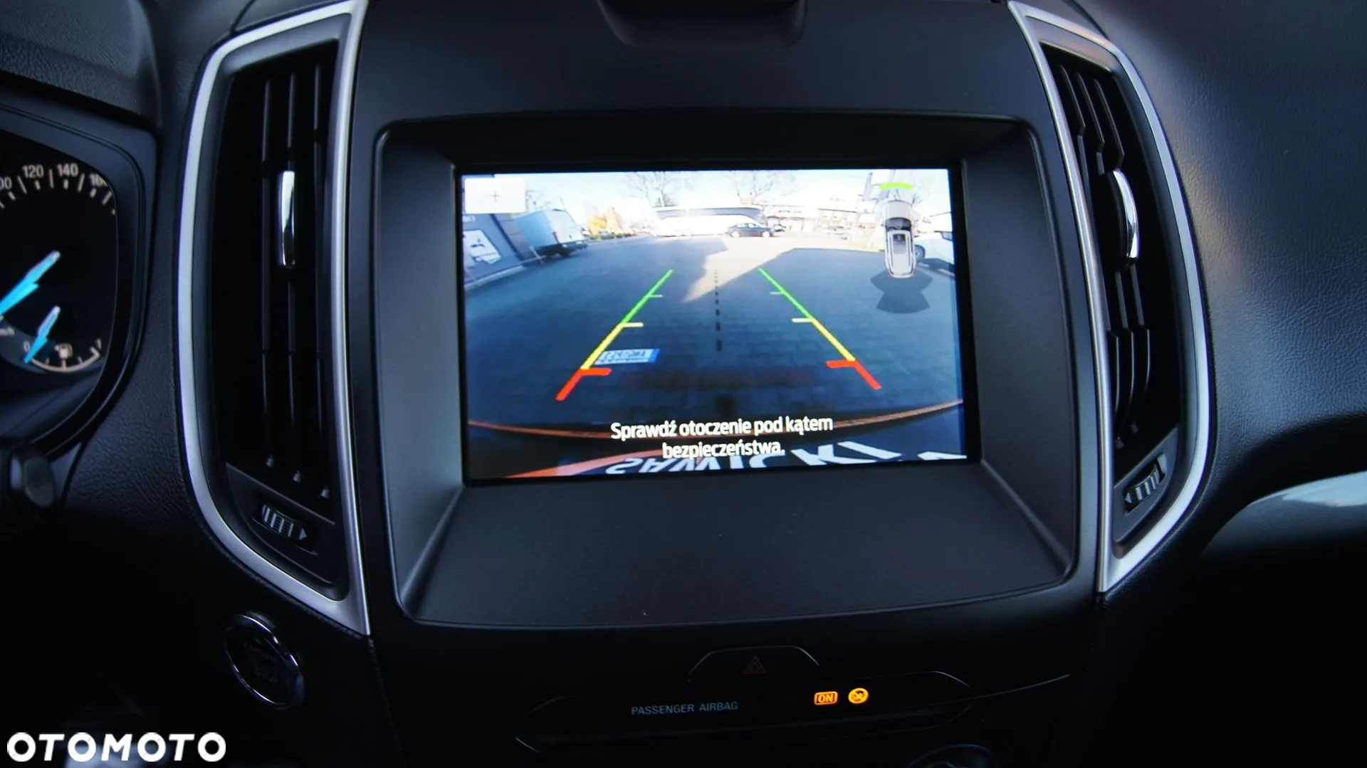 Ford S-Max 1.5 EcoBoost Titanium 2019 rok - obrazek 11