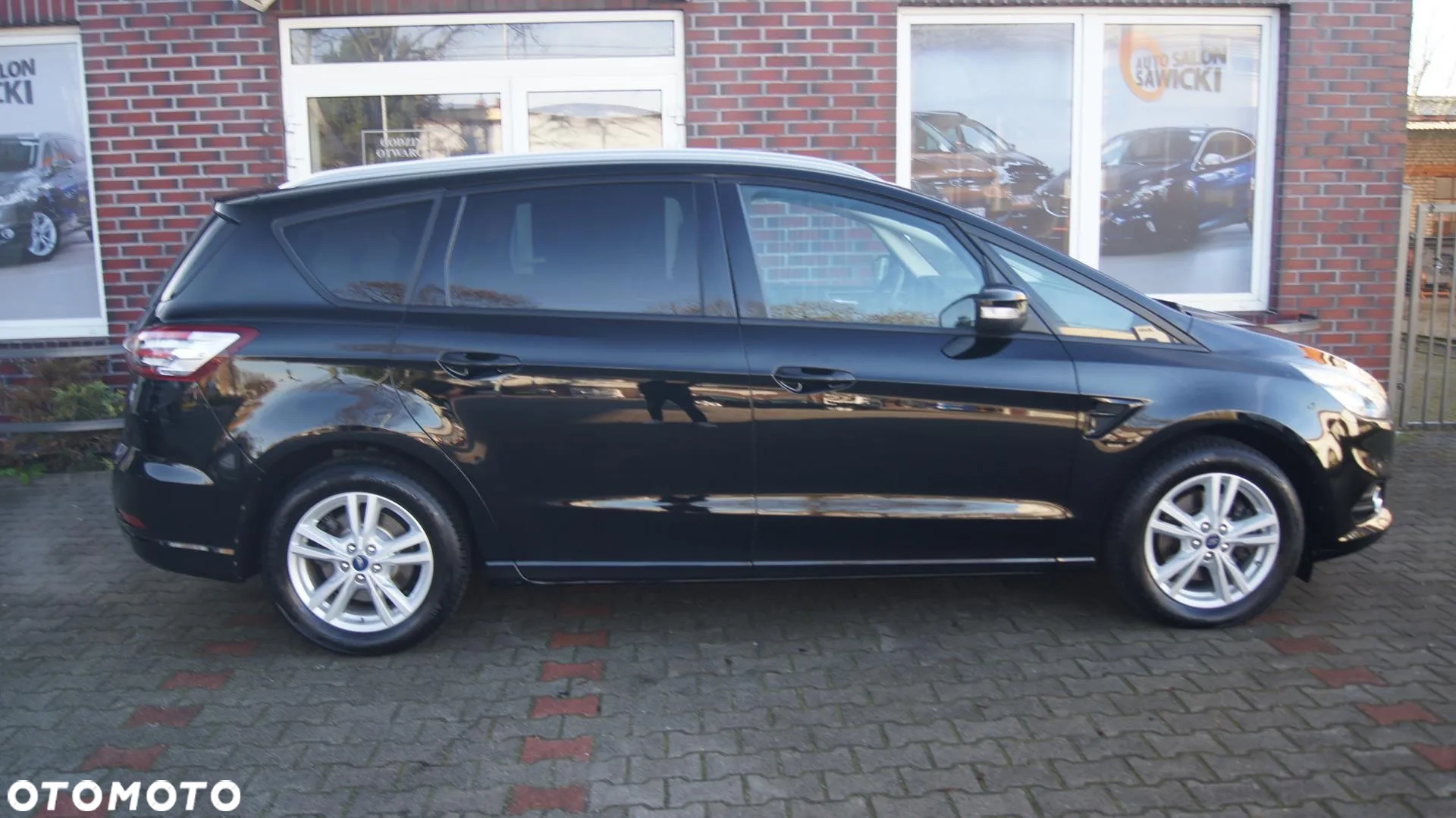 Ford S-Max 1.5 EcoBoost Titanium 2019 rok - obrazek 18