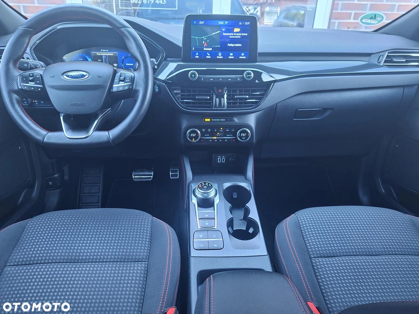 Ford Kuga 2.0 EcoBlue AWD ST-Line - obrazek 4