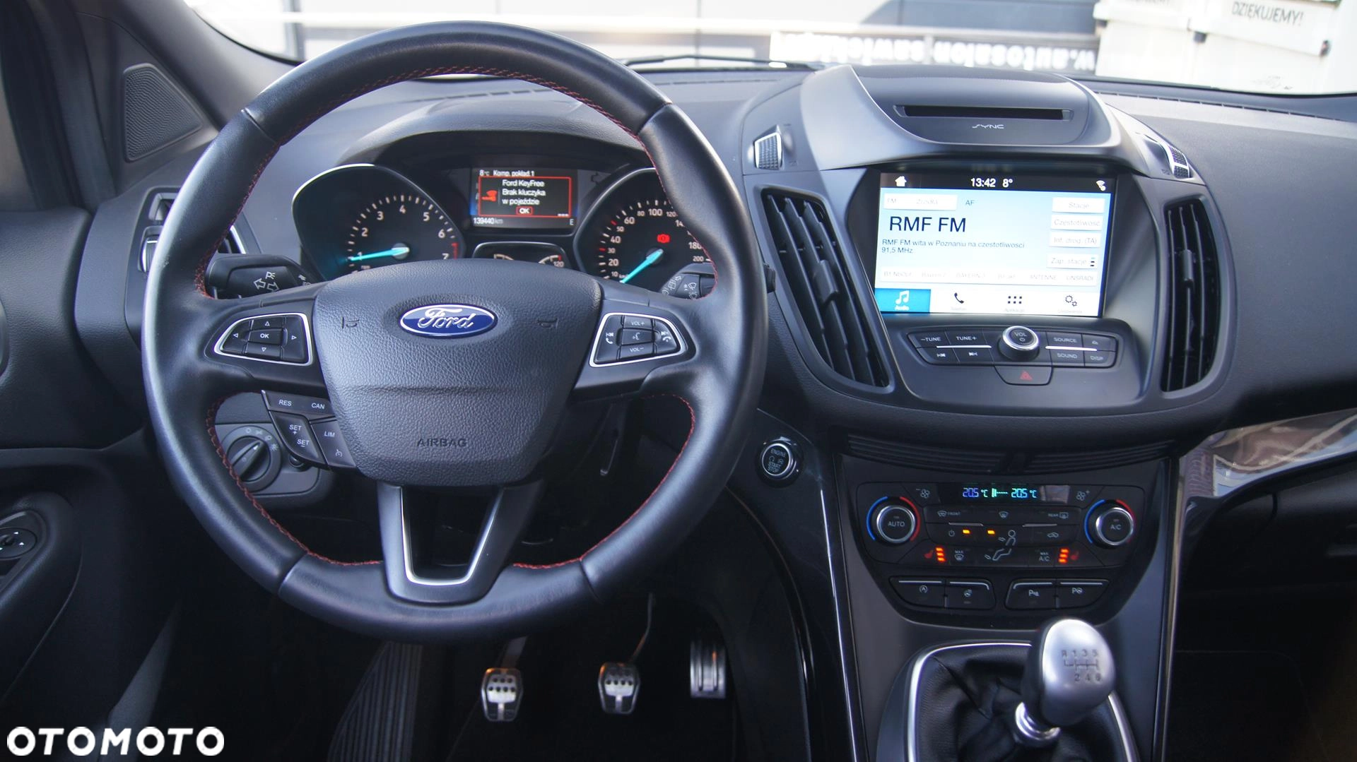 Ford Kuga 1.5 ST-Line - obrazek 13