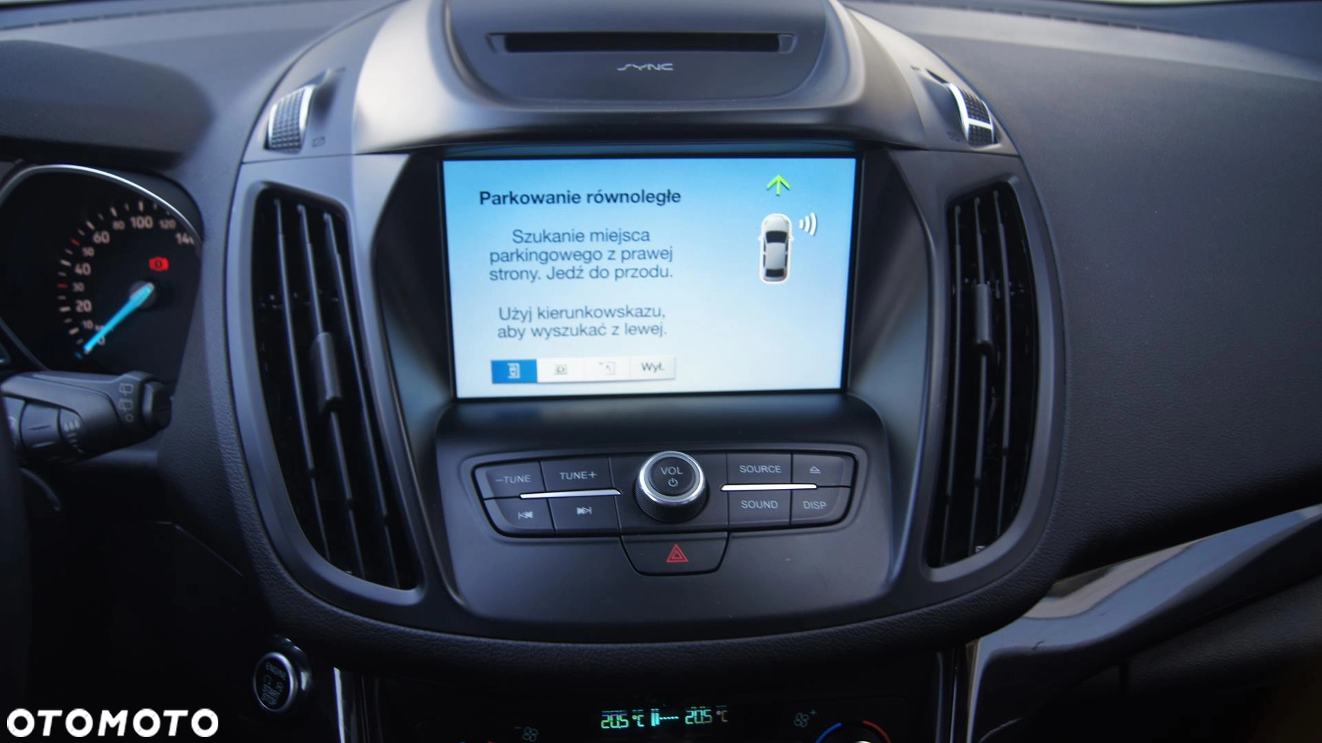 Ford Kuga 1.5 ST-Line - obrazek 14