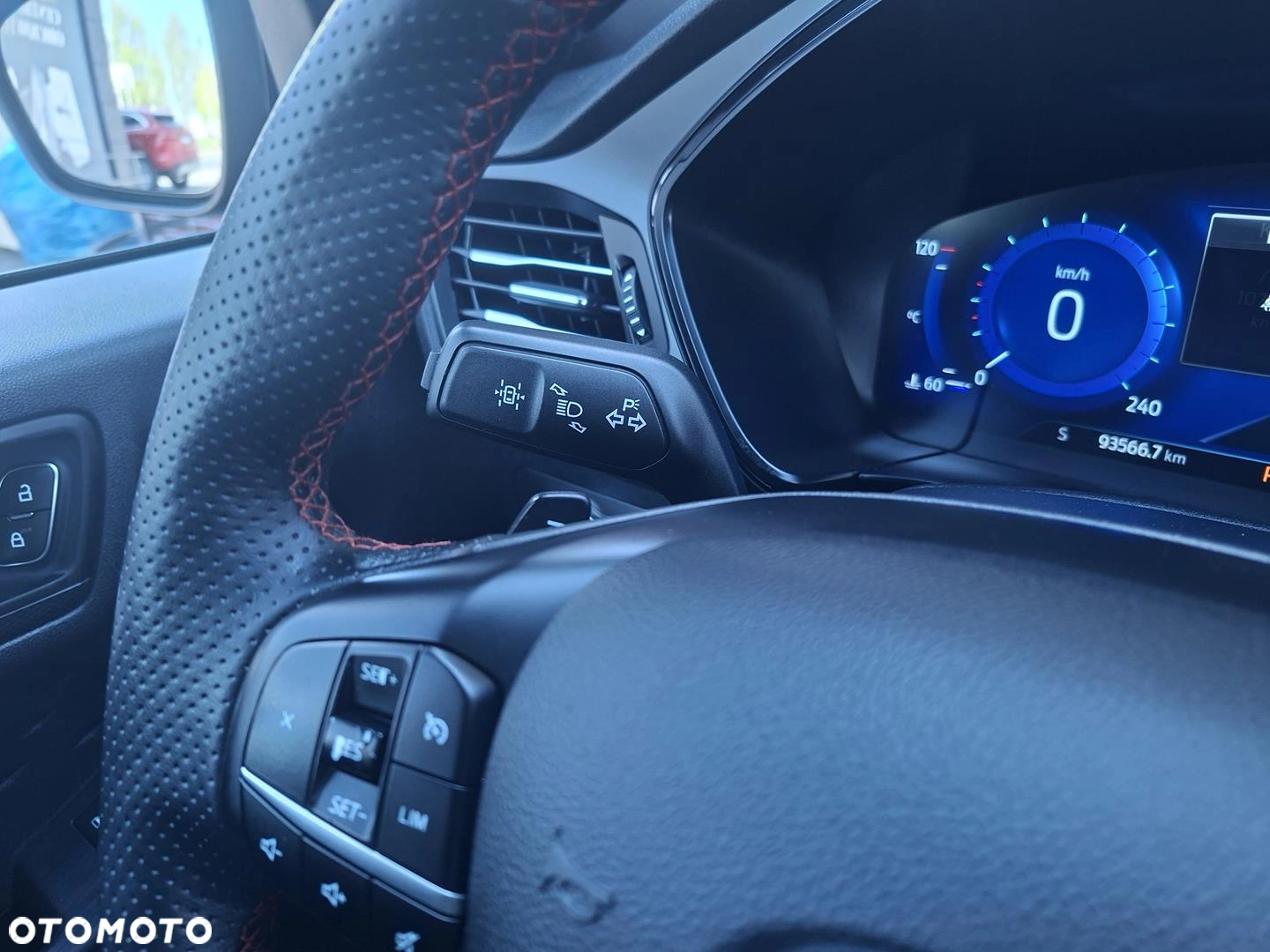 Ford Kuga 2.0 EcoBlue AWD ST-Line - obrazek 6
