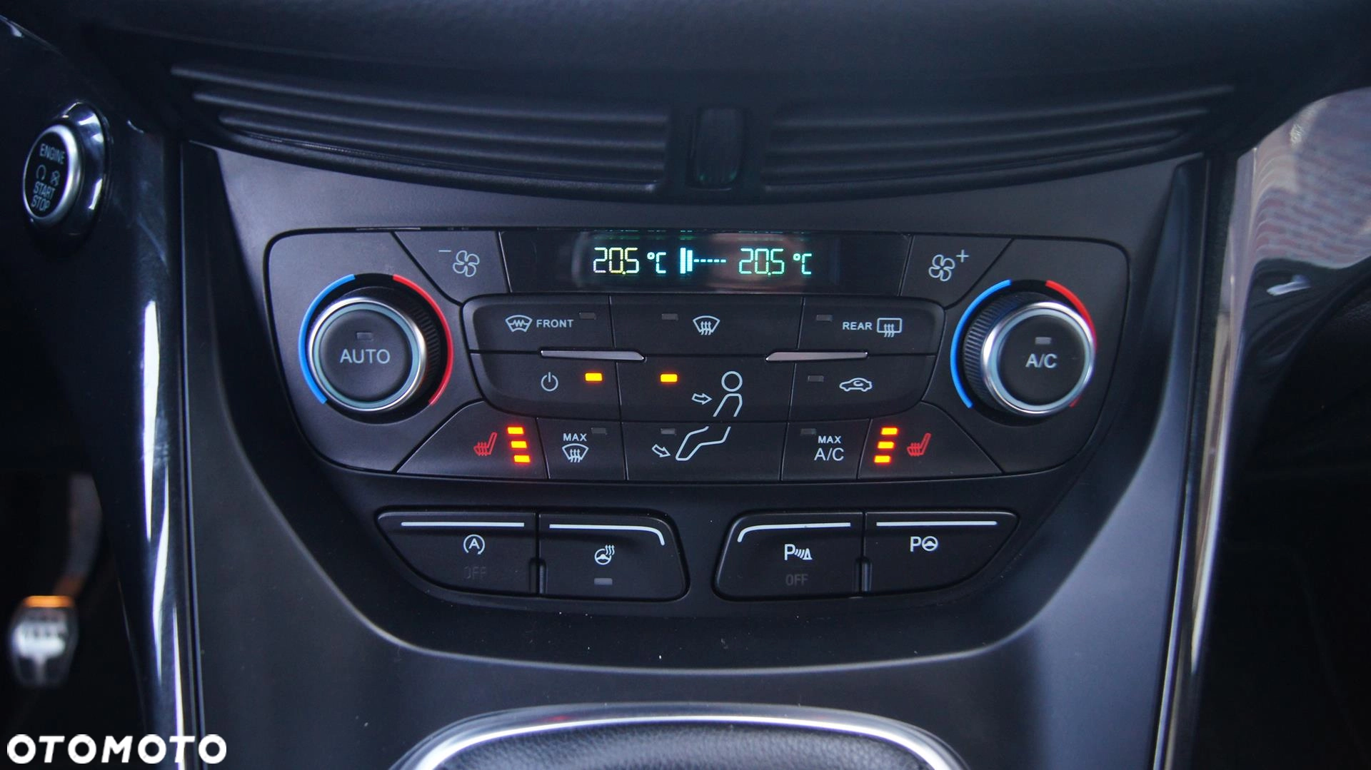 Ford Kuga 1.5 ST-Line - obrazek 16