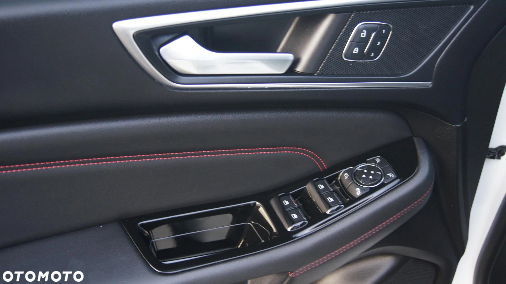 Ford S-Max 2.0 TDCi Bi-Turbo ST-Line PowerShift - obrazek 23