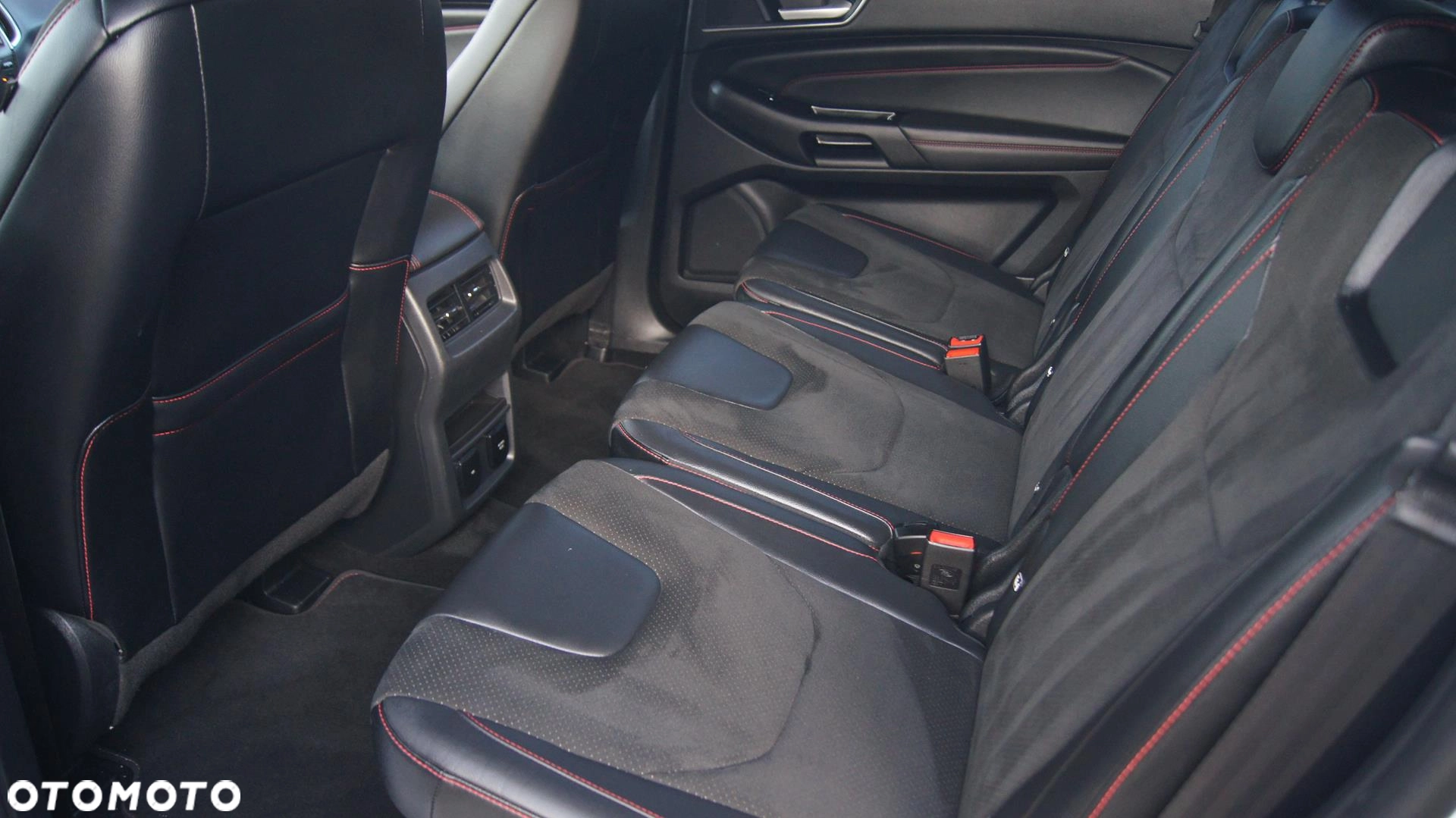 Ford S-Max 2.0 TDCi Bi-Turbo ST-Line PowerShift - obrazek 26