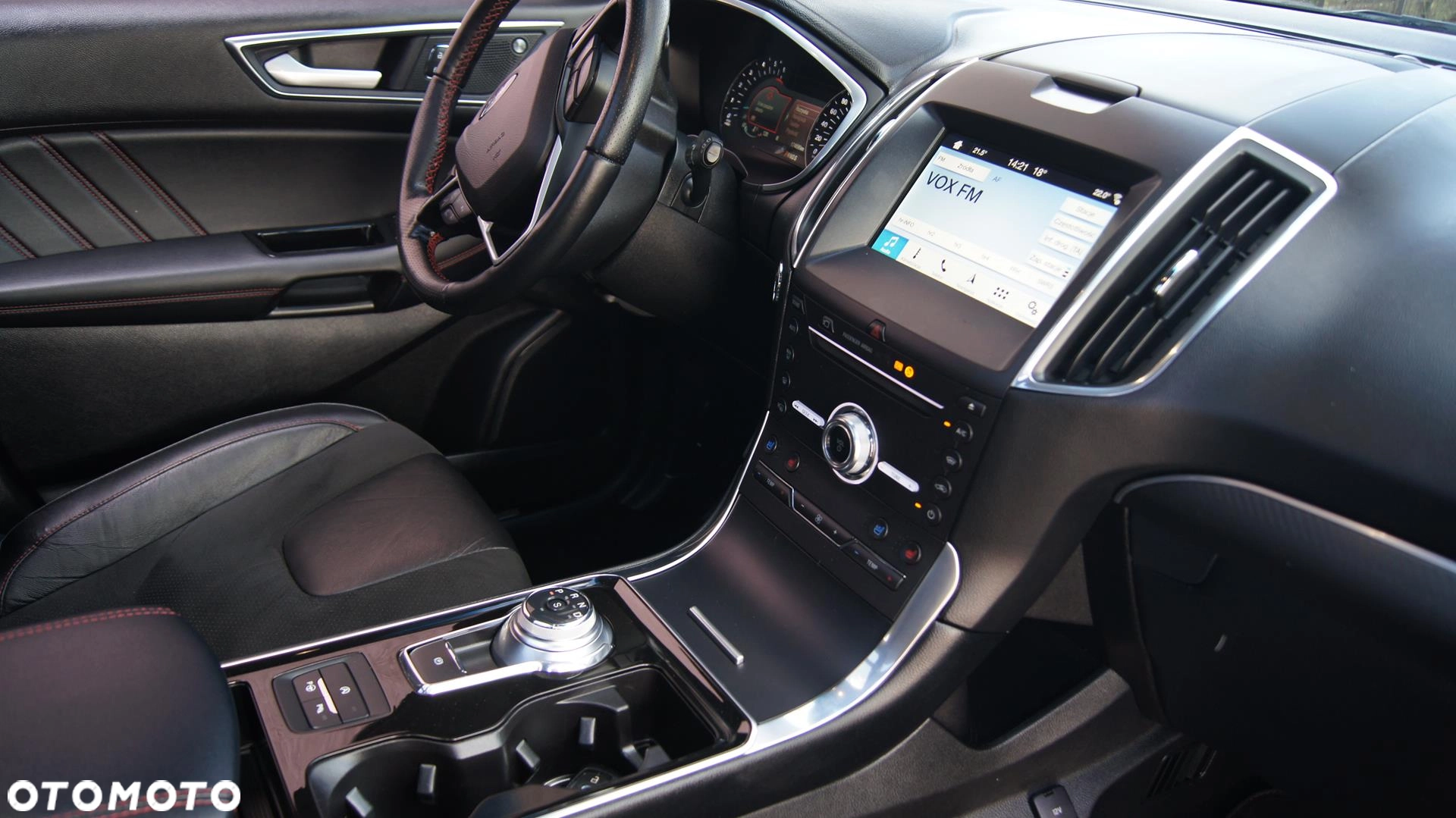 Ford Edge 2.0 EcoBlue Twin-Turbo 4WD ST-Line - obrazek 32