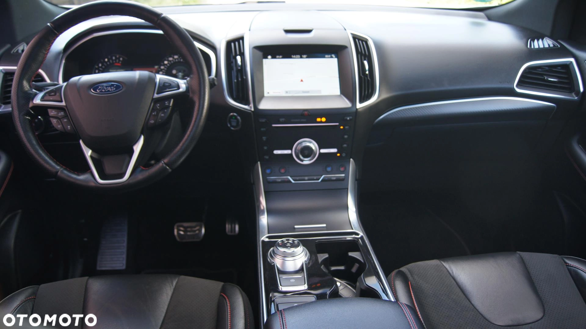 Ford Edge 2.0 EcoBlue Twin-Turbo 4WD ST-Line - obrazek 33