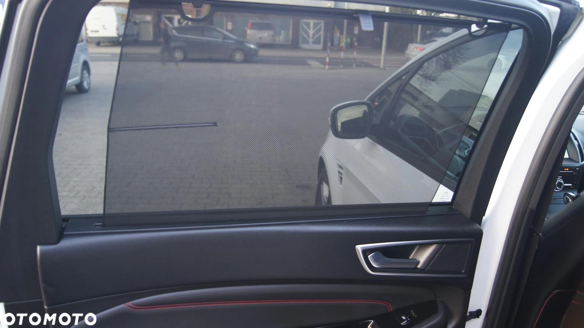 Ford S-Max 2.0 TDCi Bi-Turbo ST-Line PowerShift - obrazek 4